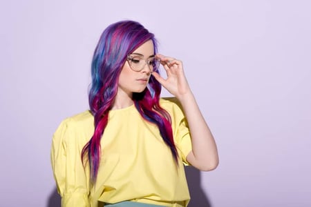 cabello violeta